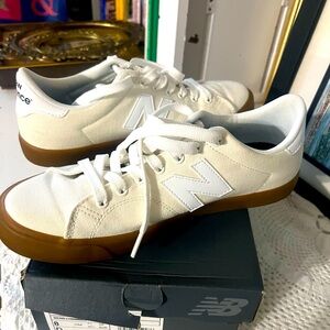NEW BALANCE - Men's 210 All Coast sneakers Beige/White Color - Size 8